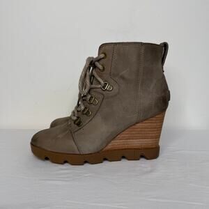 Sorel Joan Uptown Wedge Booties Taupe Waterproof Leather Lug Sole Ankle Boots